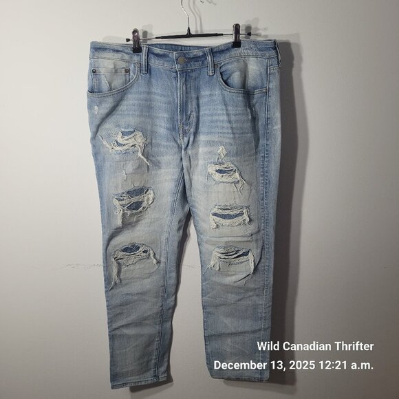 American Eagle 36x30 Light Blue Distressed Jeans Cotton Blend Stretch - Picture 1 of 7